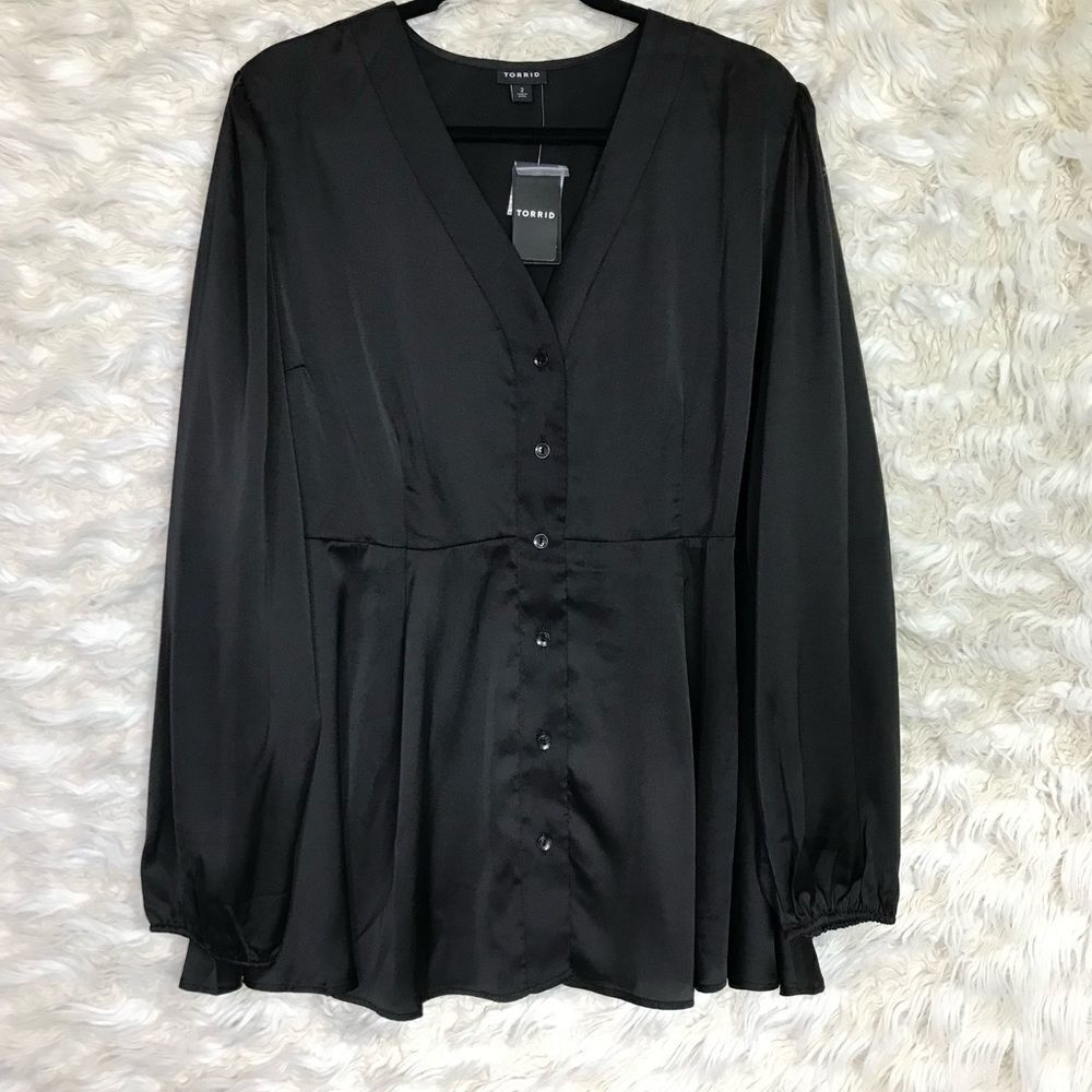 Torrid Peplum Blouse Deep Black, Satin Button Front Long Sleeve NWT 3X - Picture 6 of 13